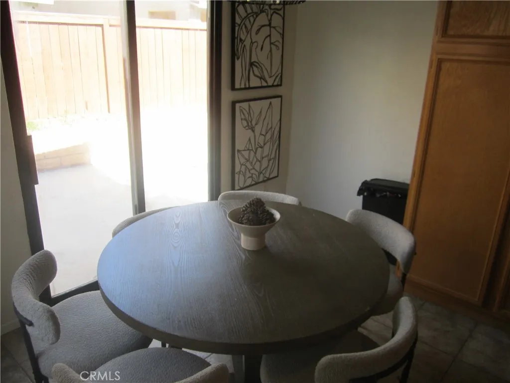 3908 Manquelo Court, Perris, California 92571 home-pic-10